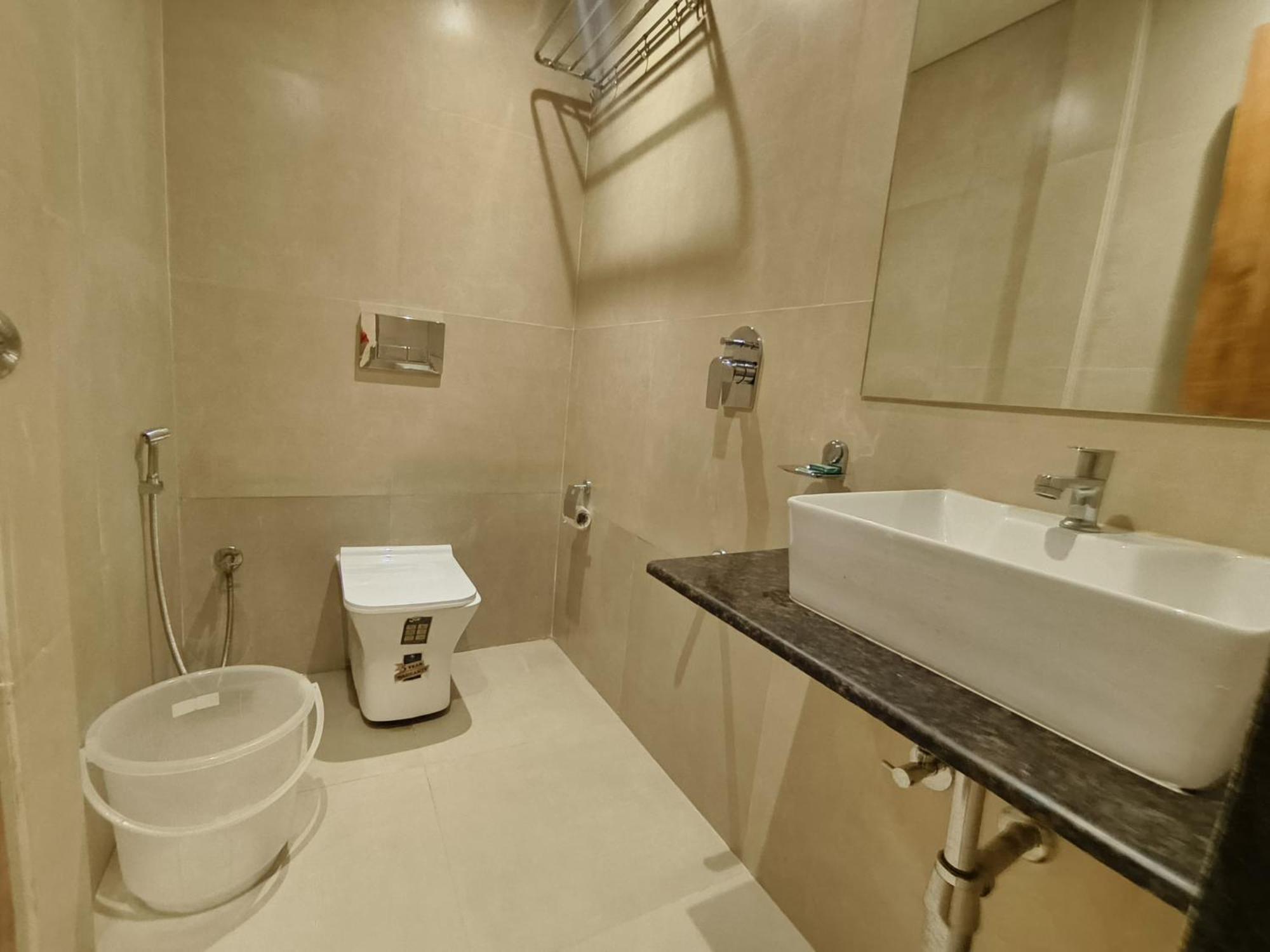 Hotel Riva International Goregaon- Near Nesco Mumbai Dış mekan fotoğraf