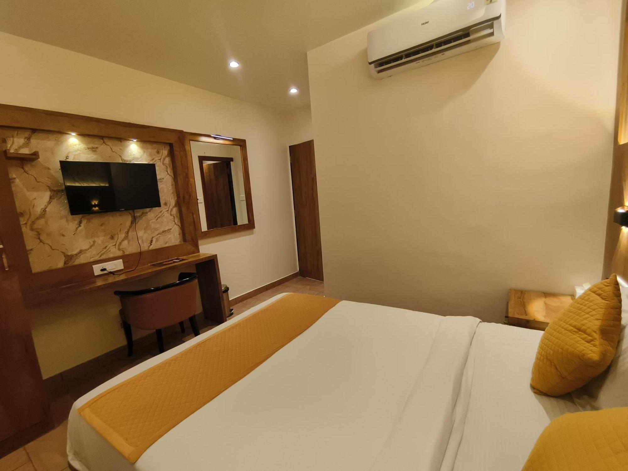 Hotel Riva International Goregaon- Near Nesco Mumbai Dış mekan fotoğraf
