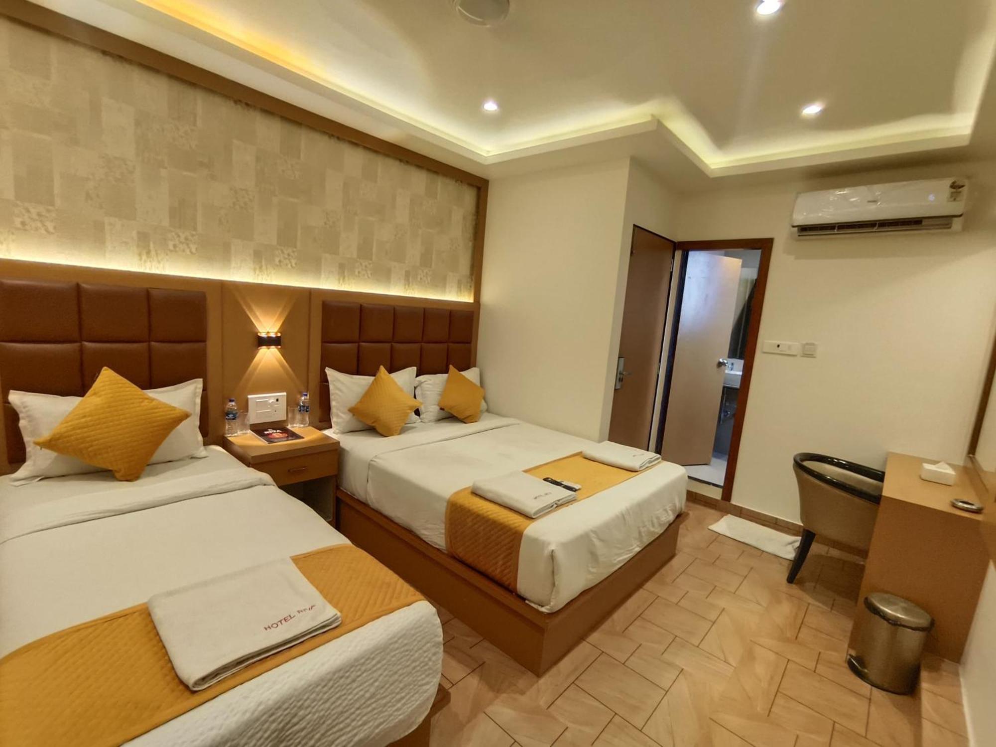 Hotel Riva International Goregaon- Near Nesco Mumbai Dış mekan fotoğraf